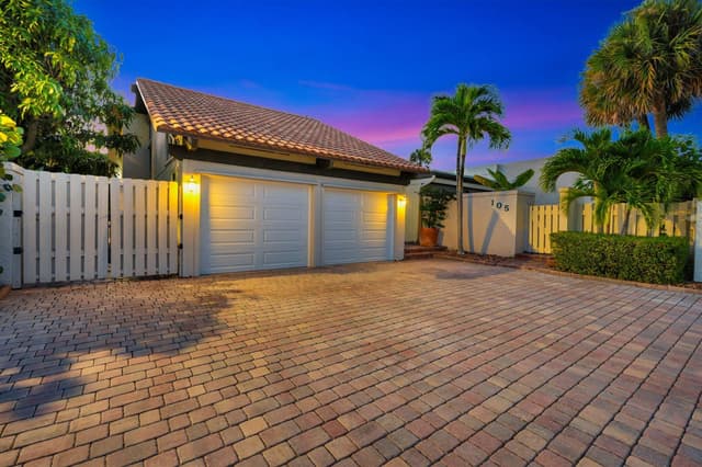 105 SANDPIPER Circle W, Jupiter FL 33477 - Jupiter, FL - Photo 2