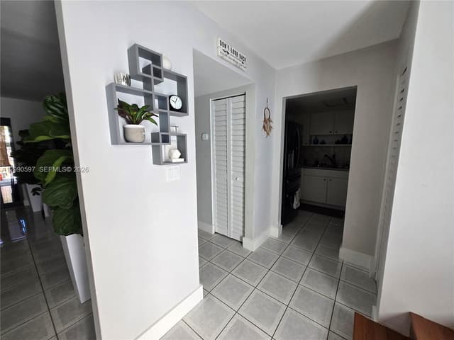 6702 SW 113 CT, Miami FL 33173 - Miami, FL - Photo 2