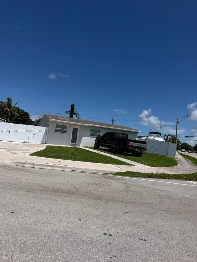 22365 SW 112th Ct, Miami FL 33170 - Miami, FL - Photo 4