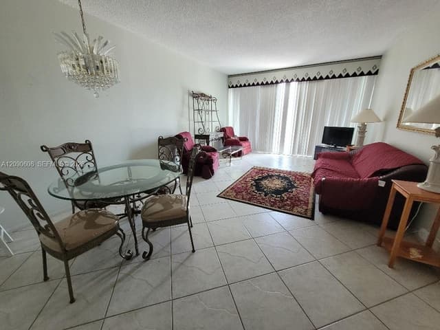 18041 Biscayne Blvd # 203, Aventura FL 33160 - Aventura, FL - Photo 2