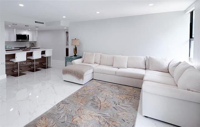 1800 Collins Ave # 3B, Miami Beach FL 33139 - Miami Beach, FL - Photo 2