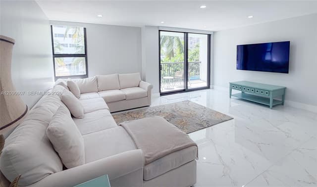 1800 Collins Ave # 3B, Miami Beach FL 33139 - Miami Beach, FL - Photo 3