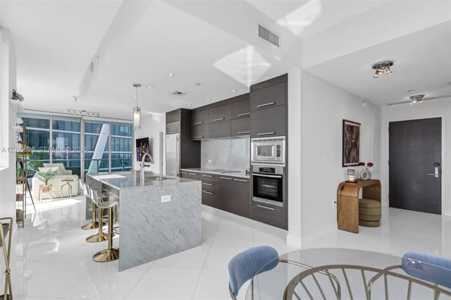 900 Biscayne Blvd # 4412, Miami FL 33132 - Miami, FL - Photo 5