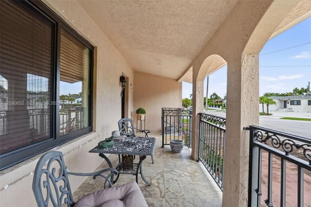 7911 SW 18th Ter, Miami FL 33155 - Miami, FL - Photo 2