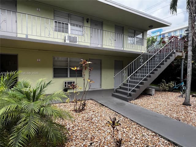 13 NE 2nd Ave # 104, Dania Beach FL 33004 - Dania Beach, FL - Photo 2