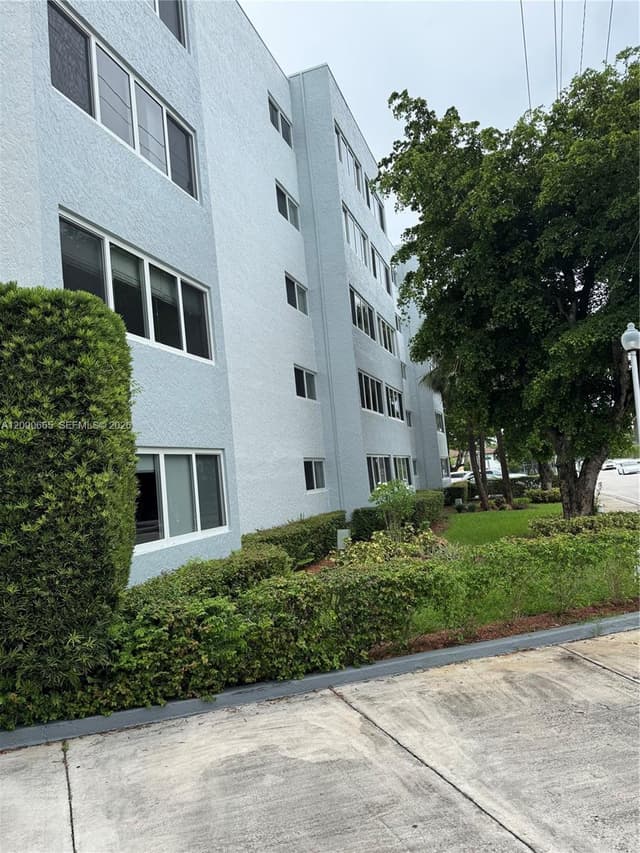2690 SW 22nd Ave # 504, Miami FL 33133 - Miami, FL - Photo 2