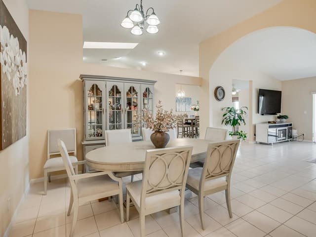 3933 Summer Chase Court, Lake Worth FL 33467 - Lake Worth, FL - Photo 4