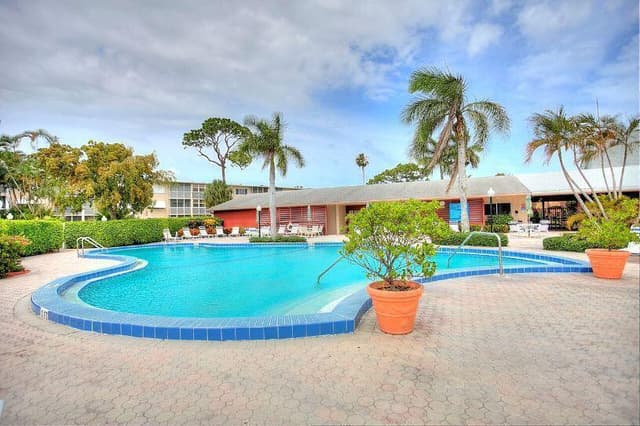 2566 Garden Drive S # 109, Lake Worth FL 33461 - Lake Worth, FL - Photo 3