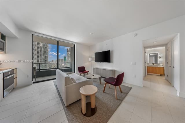 159 NE 6th St # 2402, Miami FL 33132 - Miami, FL - Photo 5