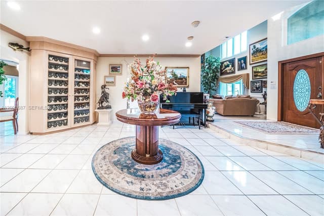 15935 NW 82nd Ct, Miami Lakes FL 33016 - Miami Lakes, FL - Photo 6