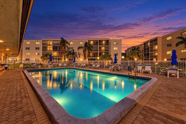 424 SE 10th St # 104, Dania Beach FL 33004 - Dania Beach, FL - Photo 2