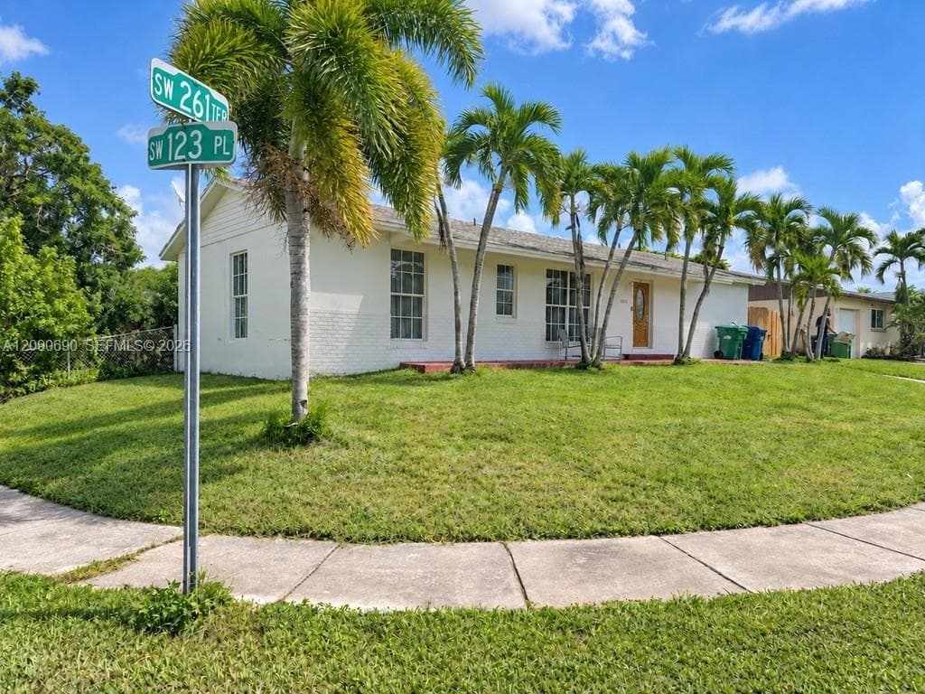 26153 SW 123rd Pl, Homestead FL 33032 - Homestead, FL - Photo 1