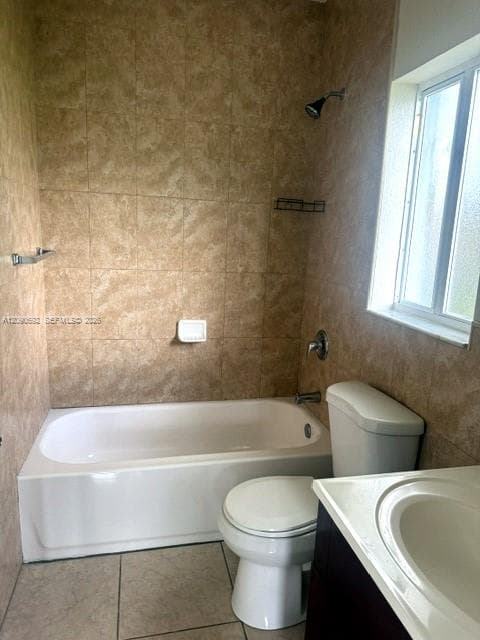 2472 NW 65th St, Miami FL 33147 - Miami, FL - Photo 4