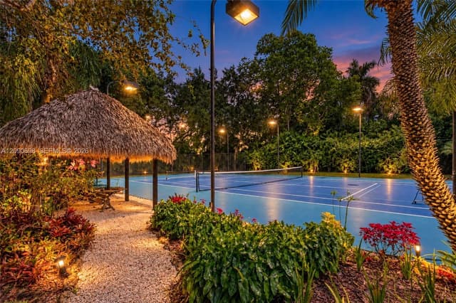 6915 SW 101st St, Pinecrest FL 33156 - Pinecrest, FL - Photo 2