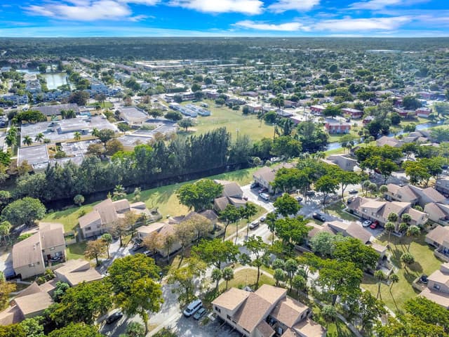 5704 NW 21st Street # C, Lauderhill FL 33313 - Lauderhill, FL - Photo 4