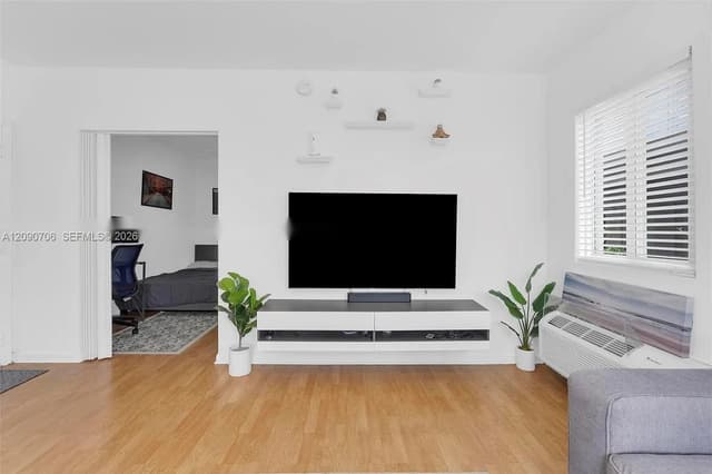 1027 Euclid Ave # 12, Miami Beach FL 33139 - Miami Beach, FL - Photo 3