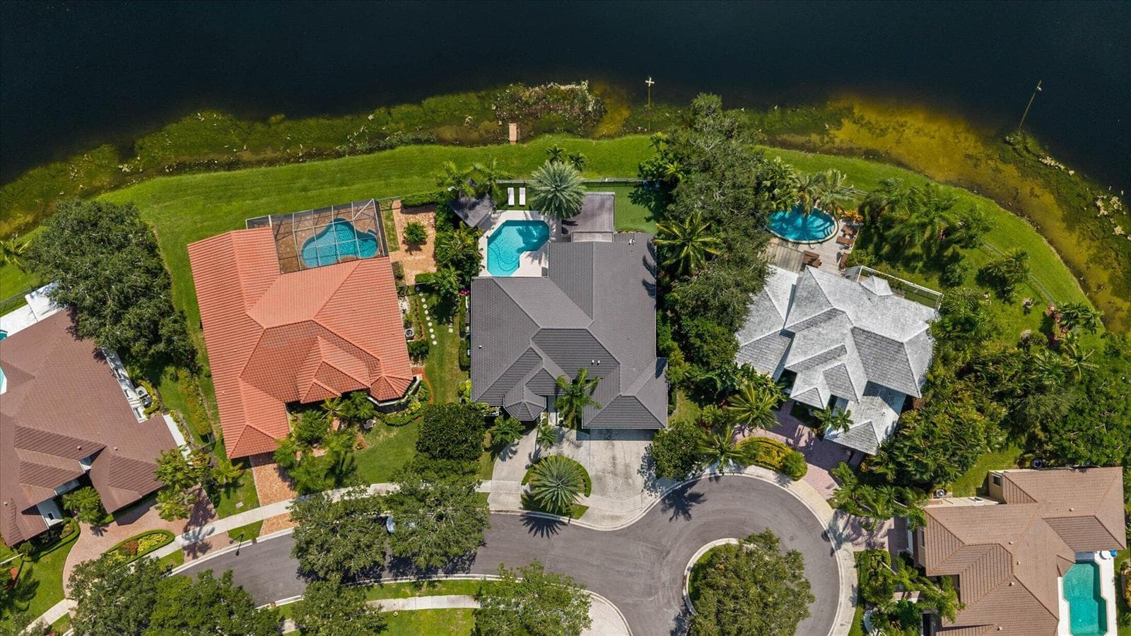3284 HUNTINGTON, Weston FL 33332 - Weston, FL - Photo 1