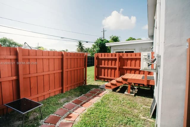 500 East Dr, North Miami Beach FL 33162 - North Miami Beach, FL - Photo 5