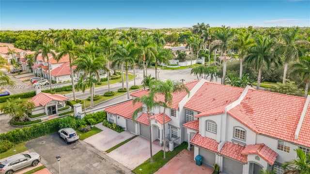 5073 NW 114th Ct, Doral FL 33178 - Doral, FL - Photo 2