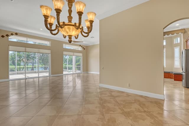 9974 Mantova Drive, Lake Worth FL 33467 - Lake Worth, FL - Photo 5