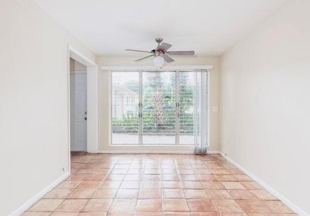 113 N Lakeside Drive, FL 33460 - Photo 5