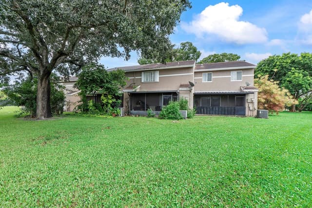 1469 SUSSEX Drive, North Lauderdale FL 33068 - North Lauderdale, FL - Photo 2