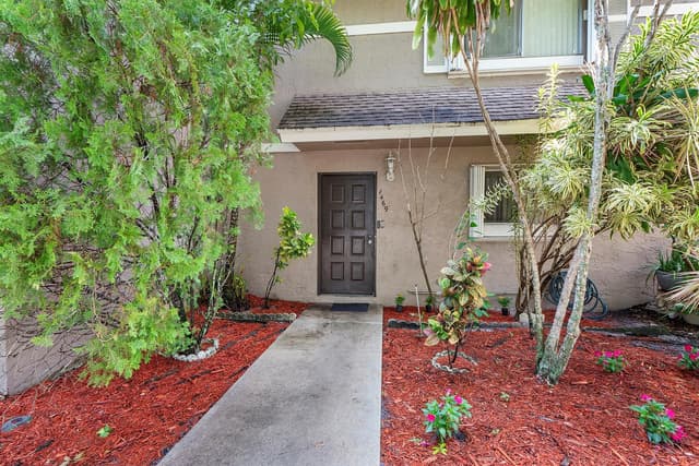 1469 SUSSEX Drive, North Lauderdale FL 33068 - North Lauderdale, FL - Photo 3