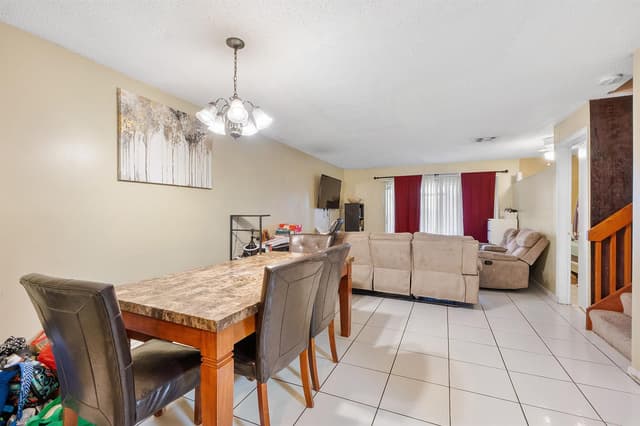 1469 SUSSEX Drive, North Lauderdale FL 33068 - North Lauderdale, FL - Photo 4