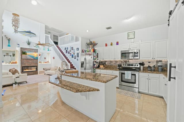7202 CATALINA ISLE Drive, Lake Worth FL 33467 - Lake Worth, FL - Photo 5