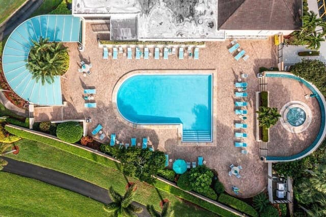 5355 10th Fairway Drive # 2, Delray Beach FL 33484 - Delray Beach, FL - Photo 4
