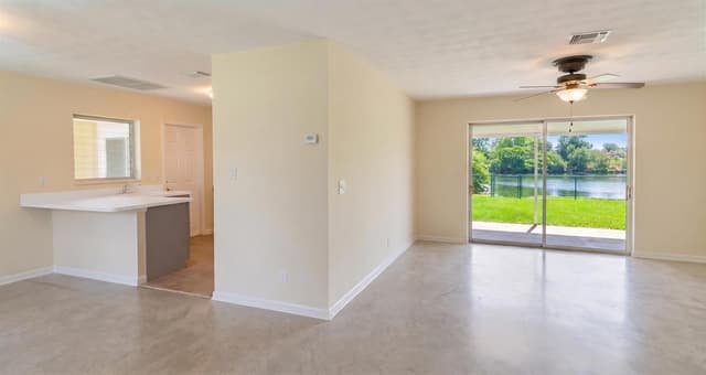 531 SW 11TH Avenue, Hallandale Beach FL 33009 - Hallandale Beach, FL - Photo 2