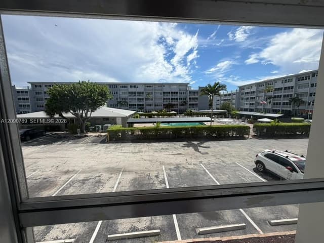 330 SE 2nd St # 202E, Hallandale Beach FL 33009 - Hallandale Beach, FL - Photo 3