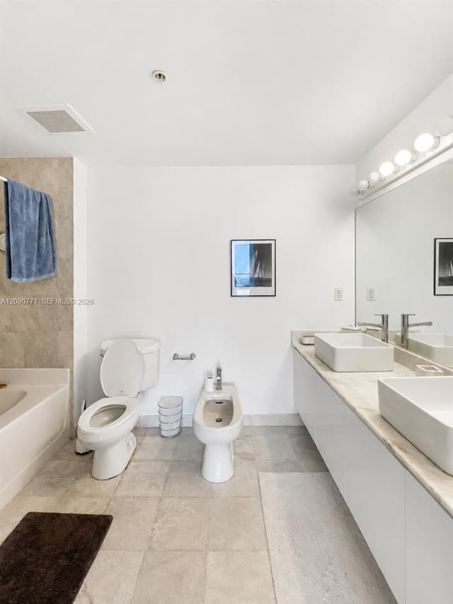 601 NE 36th St # 3105, Miami FL 33137 - Miami, FL - Photo 2