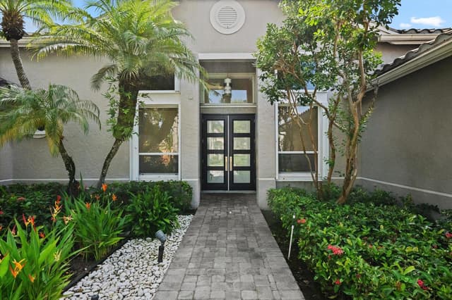 4841 Exeter Estate Lane, Lake Worth FL 33449 - Lake Worth, FL - Photo 5