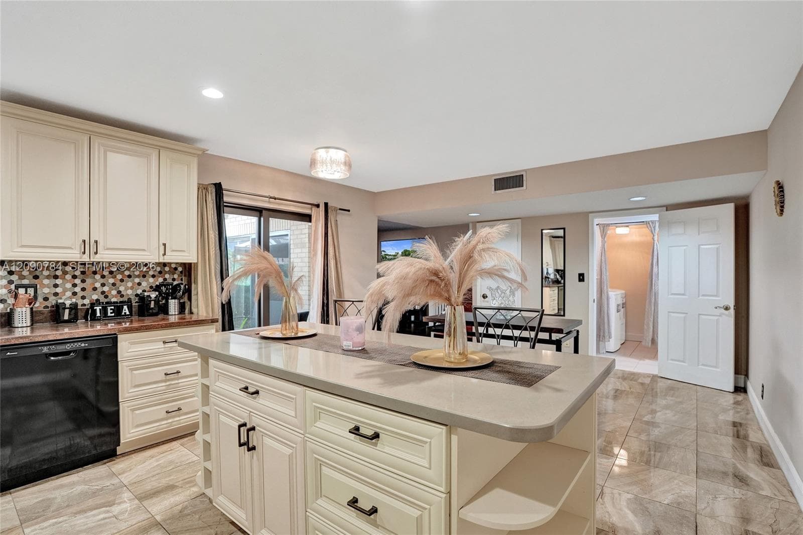 8108 SW 23rd Ct # 26B, North Lauderdale FL 33068
