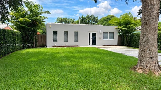 1782 NE 177th St, North Miami Beach FL 33162 - North Miami Beach, FL - Photo 2