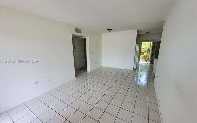 5810 W 18th Ln # 101, Hialeah FL 33012 - Hialeah, FL - Photo 2