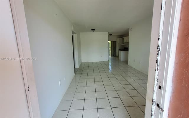 5810 W 18th Ln # 101, Hialeah FL 33012 - Hialeah, FL - Photo 3