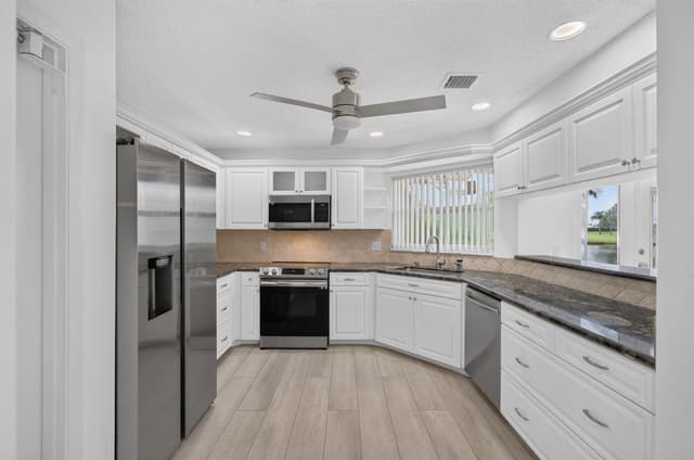 5642 FOREST OAKS Terrace, Delray Beach FL 33484 - Delray Beach, FL - Photo 7