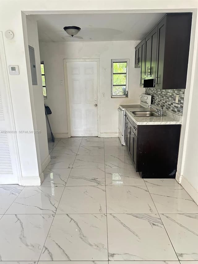 1503 N 20th Ave, Hollywood FL 33020 - Hollywood, FL - Photo 6
