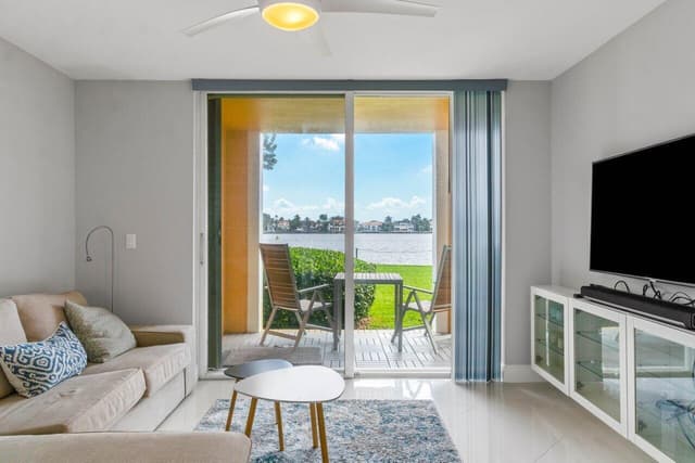 180 YACHT CLUB Way # 102, Hypoluxo FL 33462 - Hypoluxo, FL - Photo 7