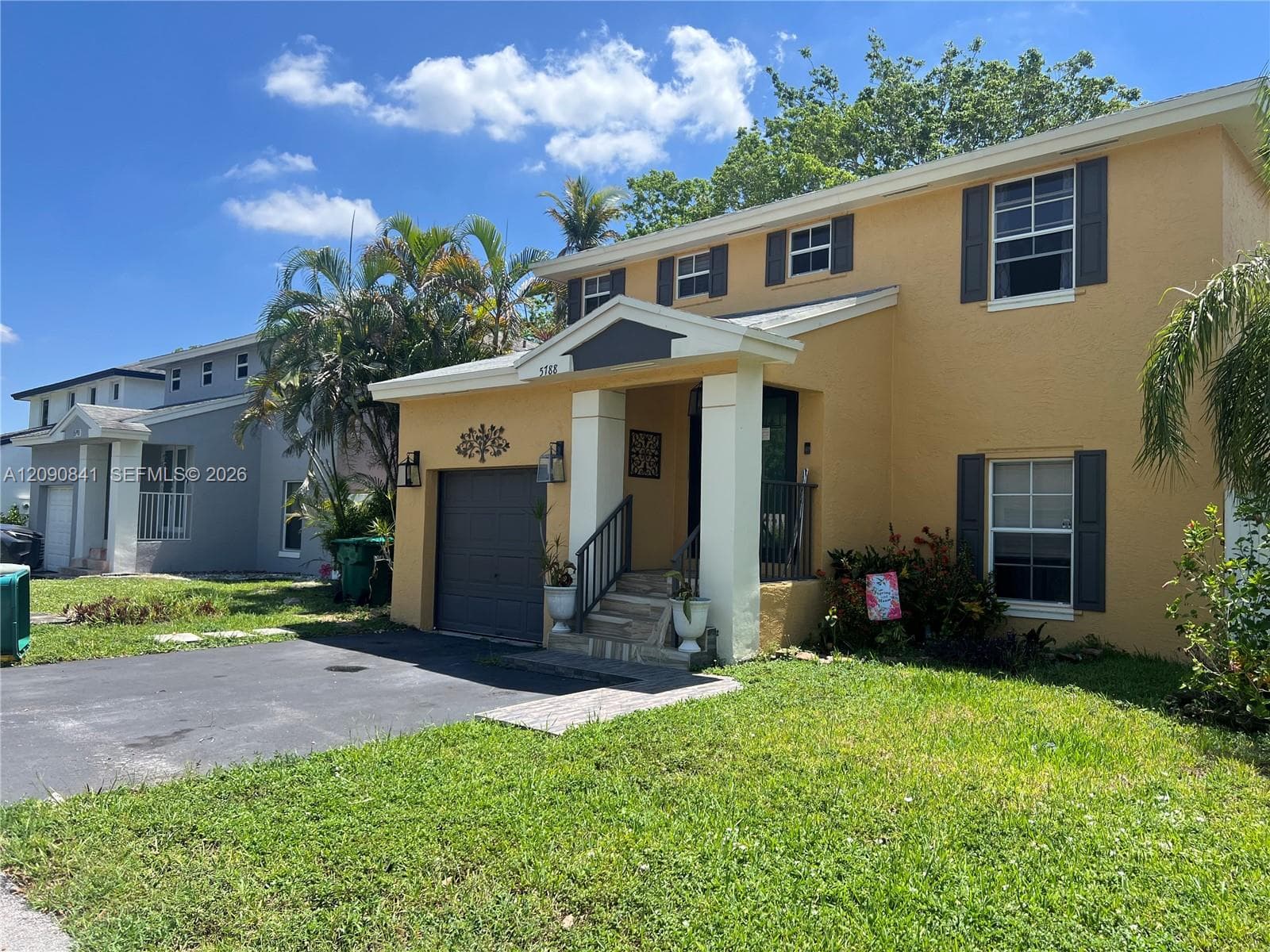 5788 Woodland Point Dr, Tamarac FL 33319