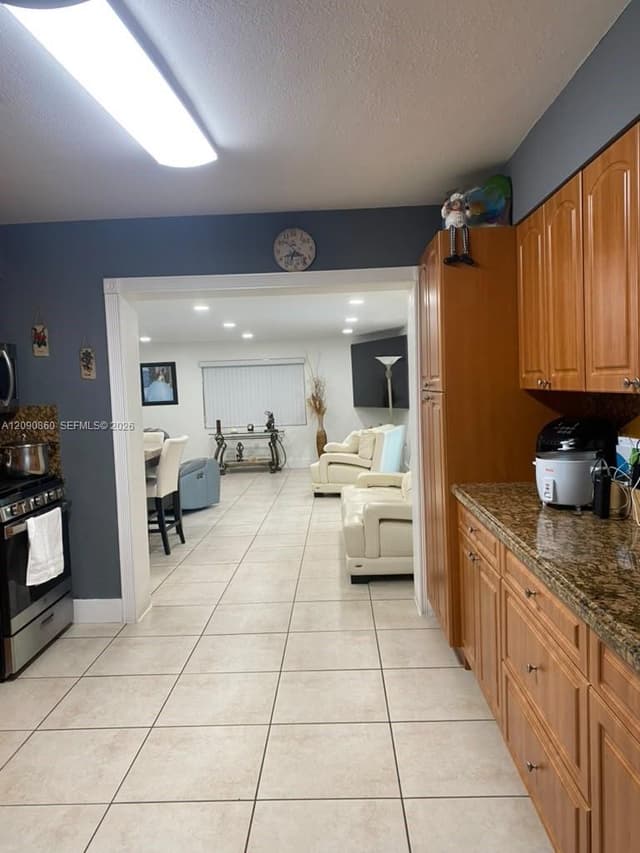 10665 SW 6 St, Miami FL 33174 - Miami, FL - Photo 5