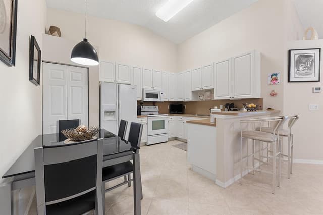 5173 Toscana Trail, Boynton Beach FL 33437 - Boynton Beach, FL - Photo 4
