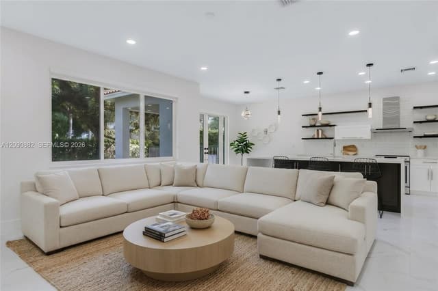 19373 Stonebrook St, Weston FL 33332 - Weston, FL - Photo 6