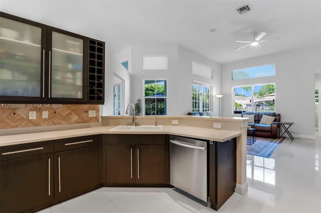 1654 Bunting Ln, Weston FL 33327 - Weston, FL - Photo 7