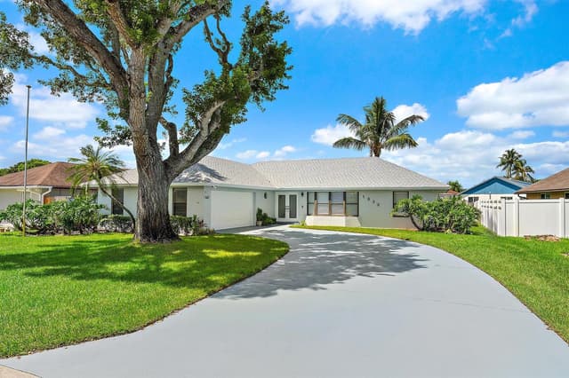 1633 WOODS BEND Road, West Palm Beach FL 33406 - West Palm Beach, FL - Photo 4