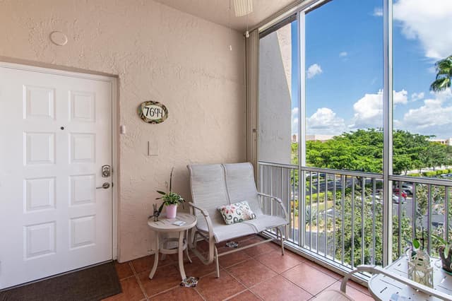 7694 Granville Drive # 412E, Tamarac FL 33321 - Tamarac, FL - Photo 2