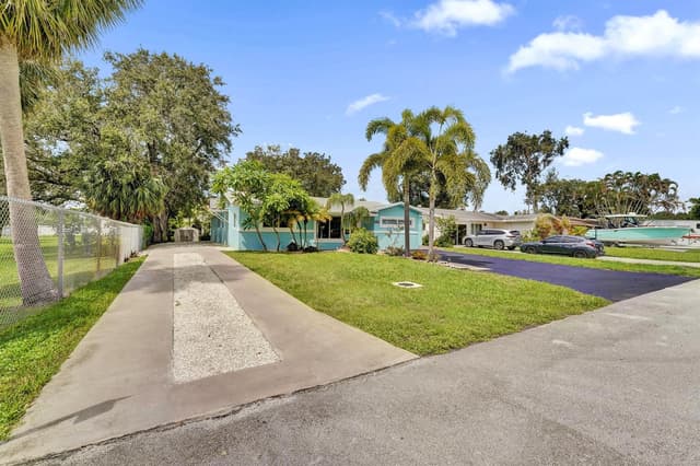 5081 SW 29TH Way, Dania Beach FL 33312 - Dania Beach, FL - Photo 2