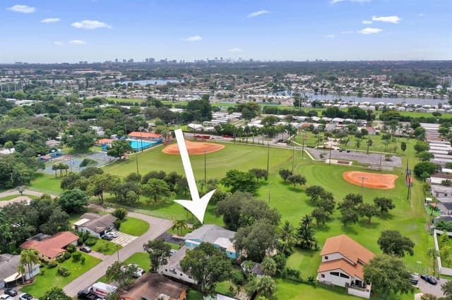 5081 SW 29TH Way, Dania Beach FL 33312 - Dania Beach, FL - Photo 3
